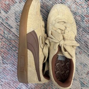 Puma Cream Textured Sneakers